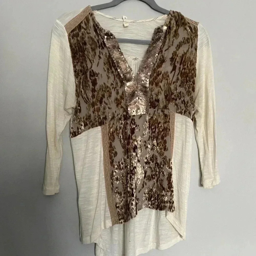 Anthropologie gold velvet sequin‎ blouse